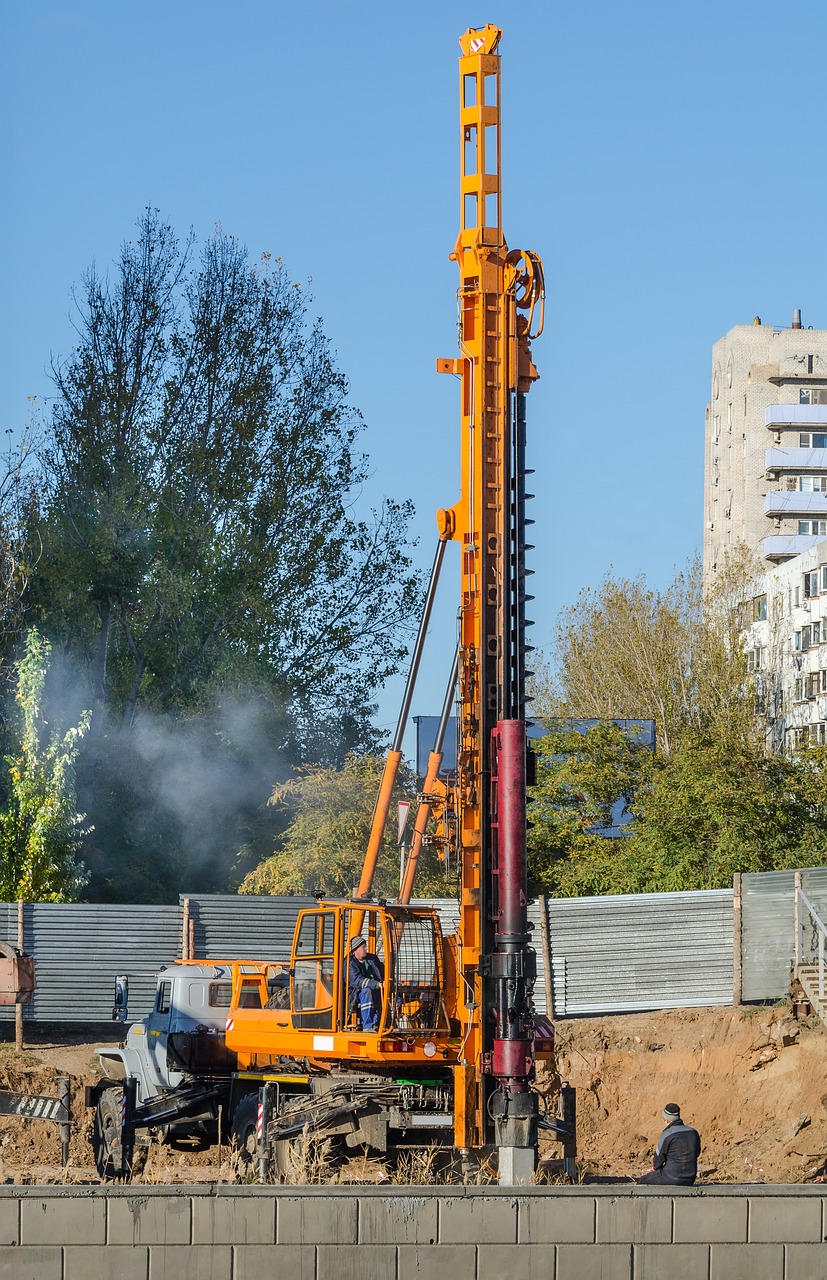 What is piling machine and What are its uses?